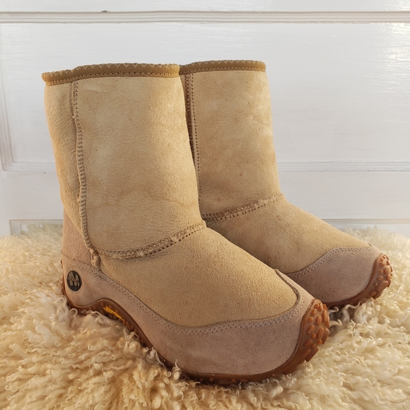 πSEE NEW LISTINGπBeautiful Champagne Shearling Fur Chameleons by Merrell ππ« - Picture 2 of 14